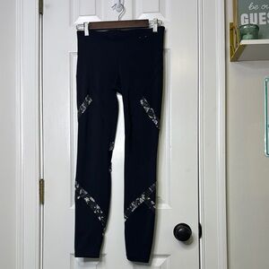 GAP Black Leggings with Floral Accents